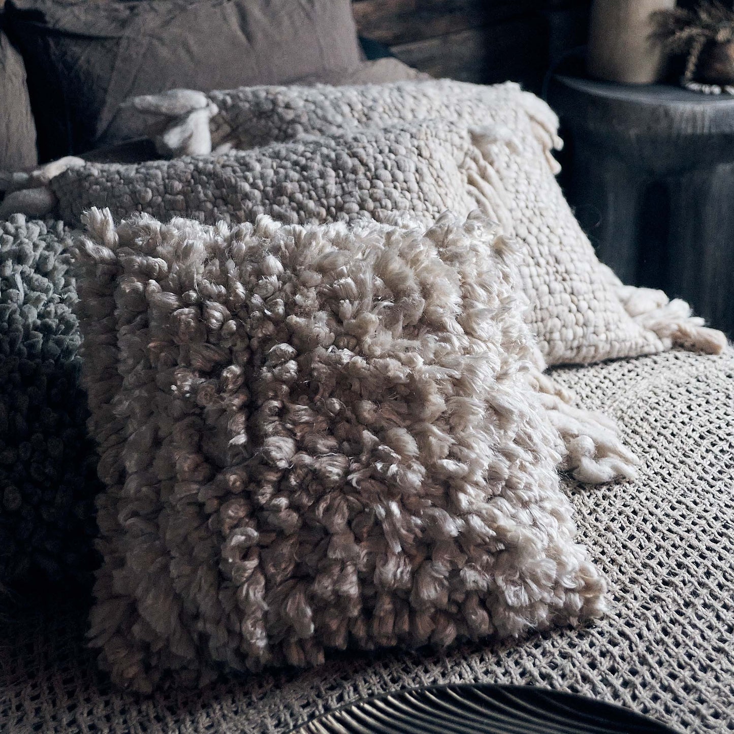 MURALLA TEXTURED CUSHION